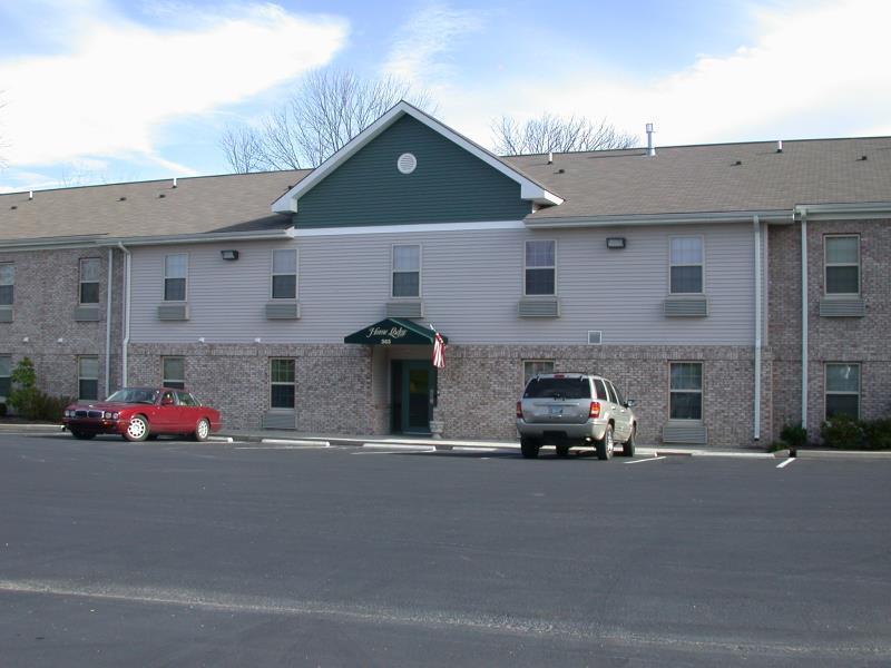 Days Inn & Suites By Wyndham Sellersburg Εξωτερικό φωτογραφία